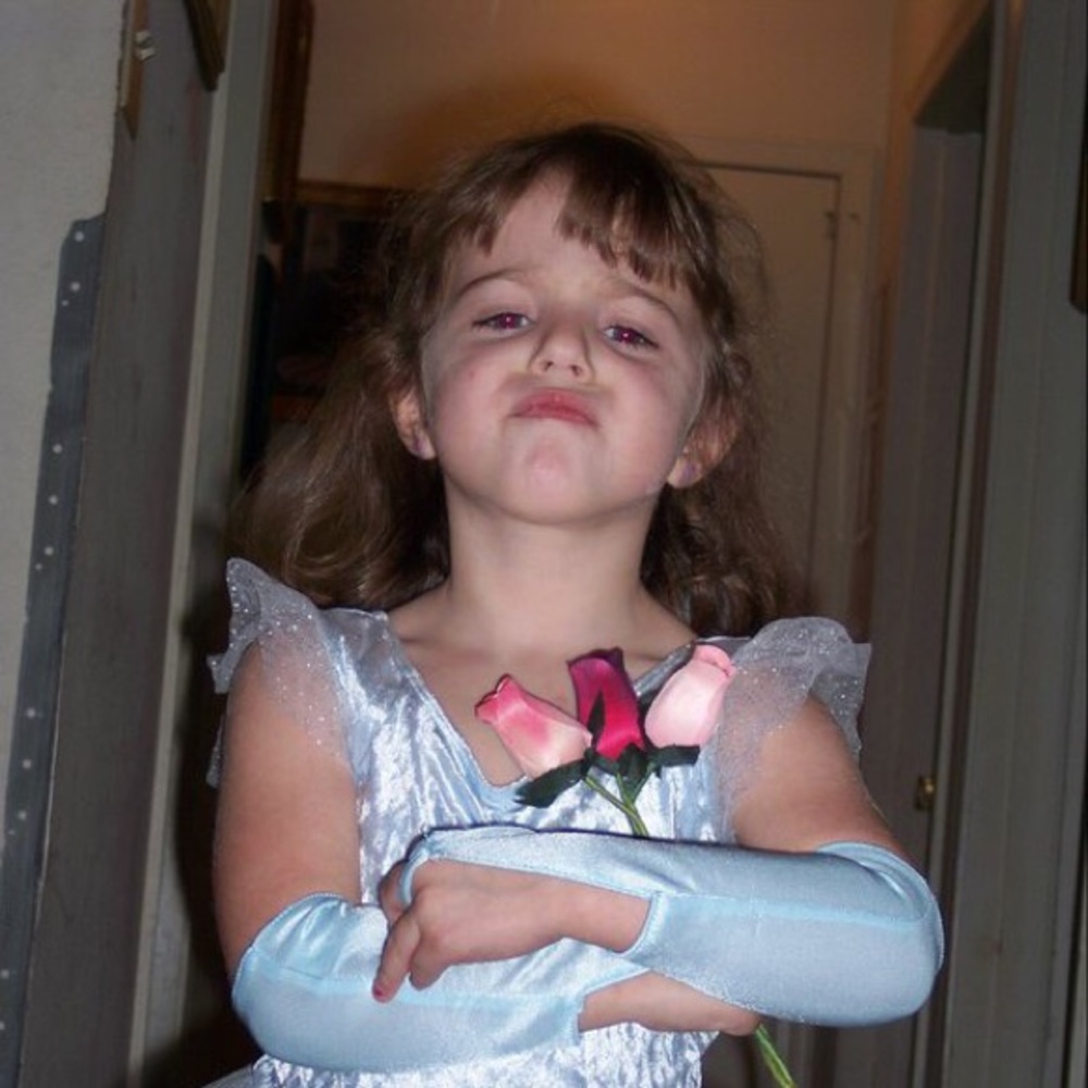 Meet your Posher, Haylie - Picture 1 of 1